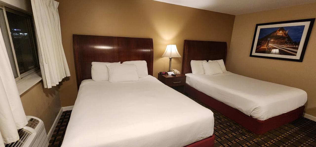 Nashoba Valley Inn & Suites Ayer Εξωτερικό φωτογραφία