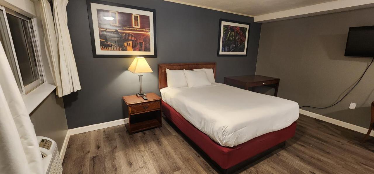 Nashoba Valley Inn & Suites Ayer Εξωτερικό φωτογραφία