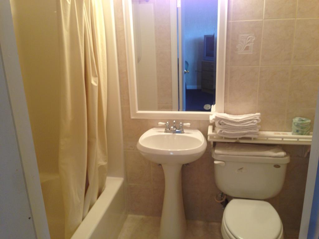 Nashoba Valley Inn & Suites Ayer Δωμάτιο φωτογραφία