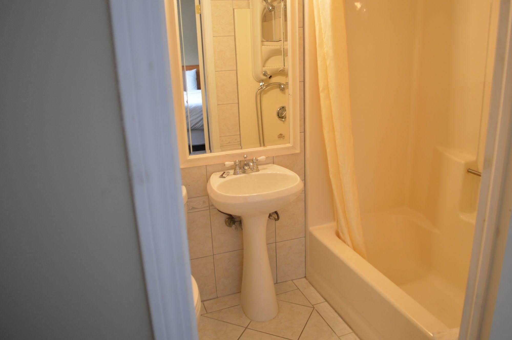 Nashoba Valley Inn & Suites Ayer Εξωτερικό φωτογραφία