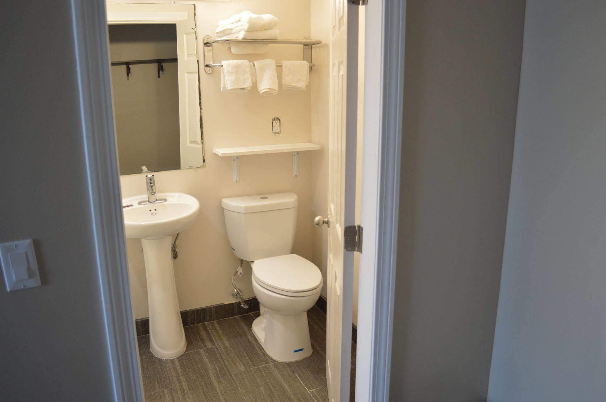 Nashoba Valley Inn & Suites Ayer Εξωτερικό φωτογραφία